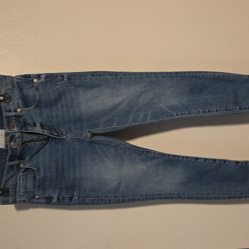LOFT SKINNY JEANS